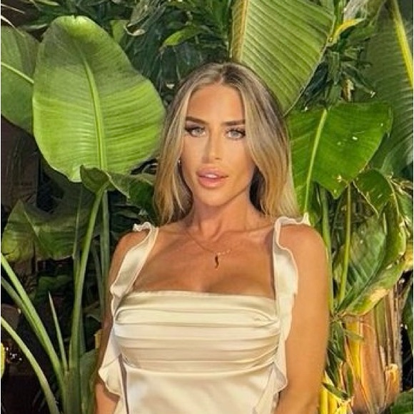 ariella_13